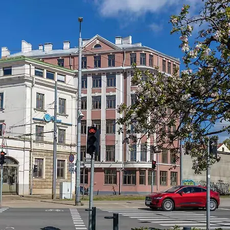 Old Town Loft With Double Beds